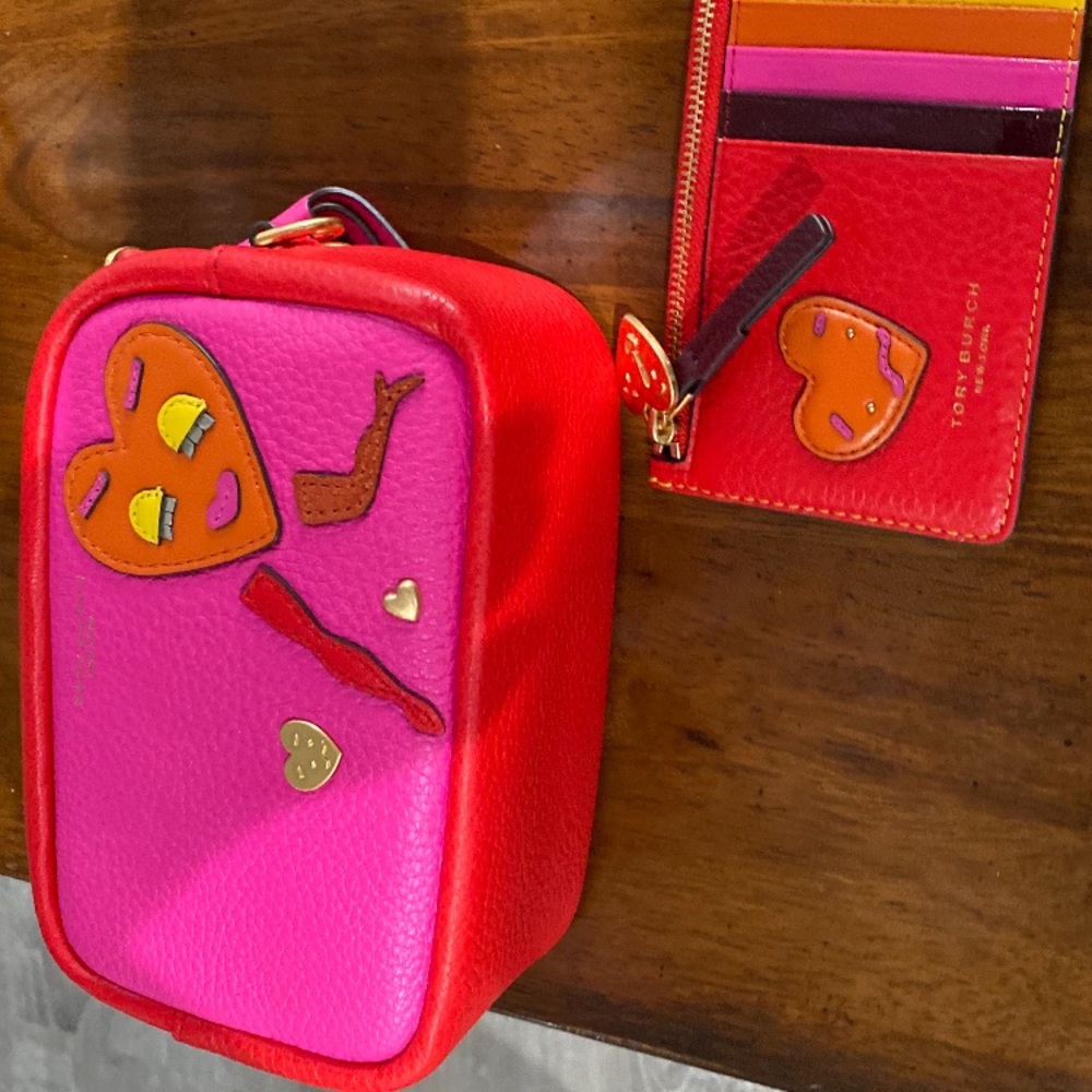 Crossbody bag and credit card holder set